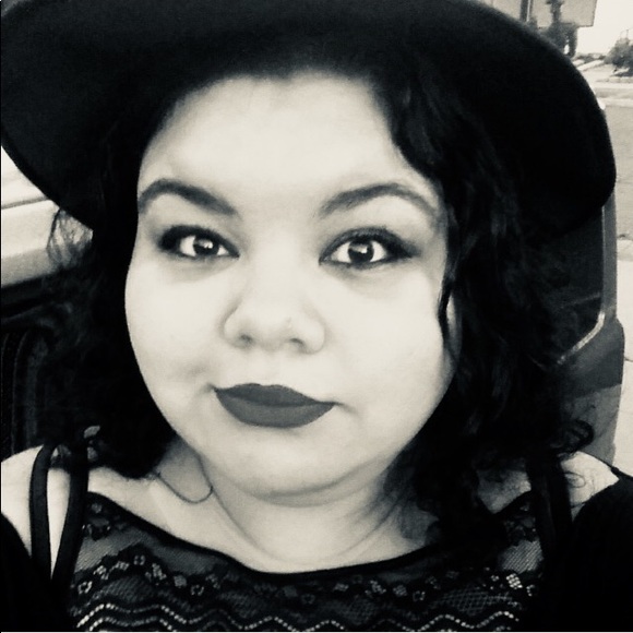 Meet your Posh Ambassador, Tatiana - Picture 1 of 9